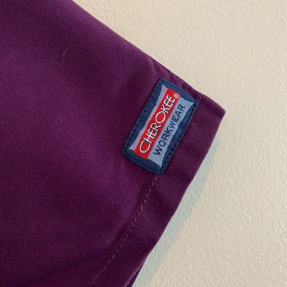 Cherokee Scrub Top - Picture 3 of 4